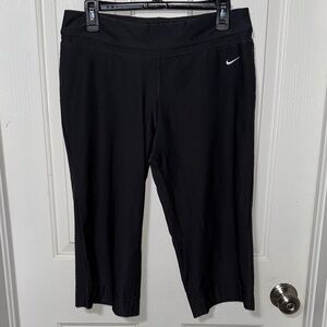 Nike gray Athletic Capri Pants